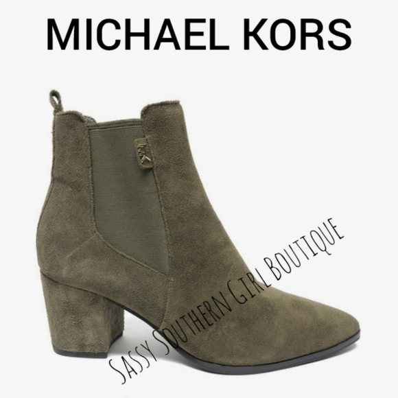 🆕⭐ Michael Kors Olive green suede booties - Picture 1 of 11